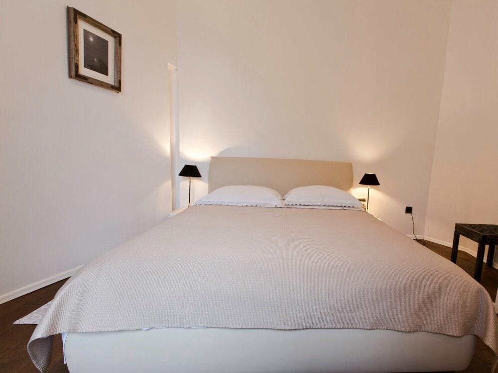 Grand Terrace Suite Σίμπενικ Δωμάτιο φωτογραφία