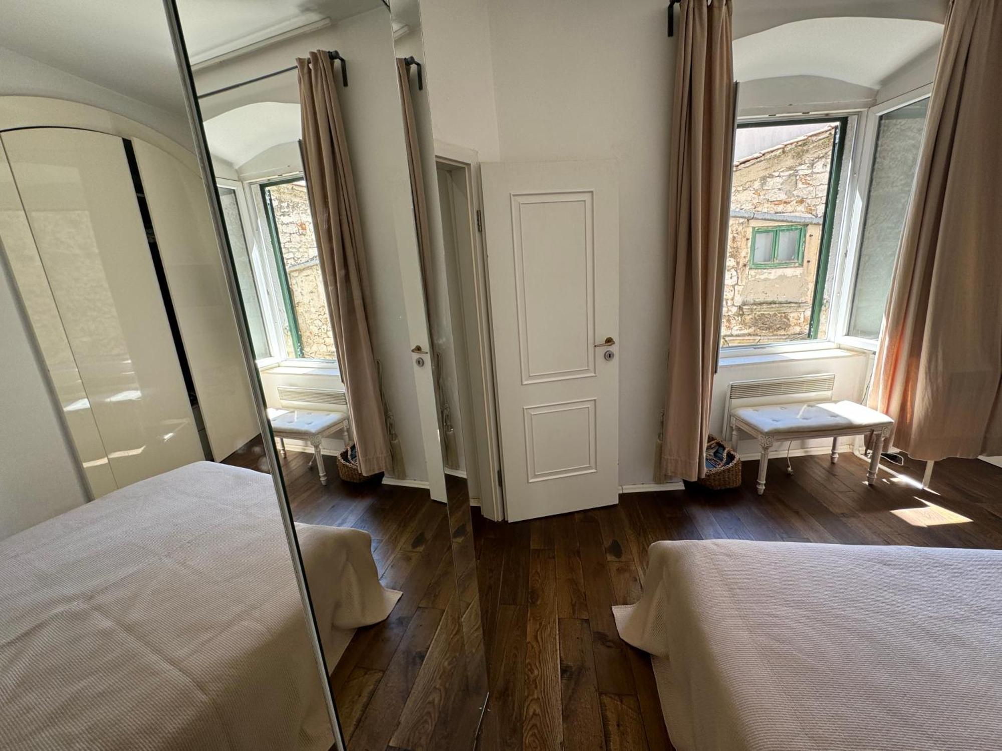 Grand Terrace Suite Σίμπενικ Εξωτερικό φωτογραφία