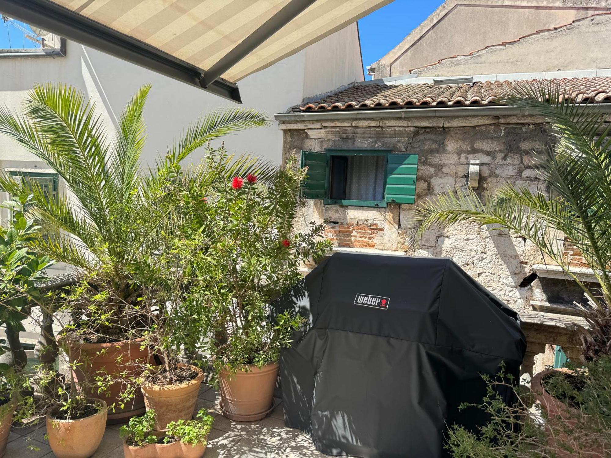 Grand Terrace Suite Σίμπενικ Εξωτερικό φωτογραφία